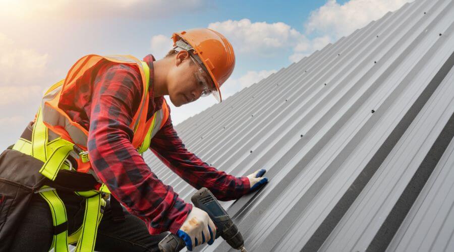 Owens Corning roofing contractor in Briggsville, WI